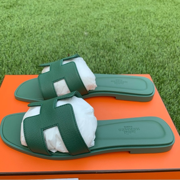 ❌SOLD❌ BNIB Hermes Oran Sandals Vert Lierre 37 - Picture 9 of 11